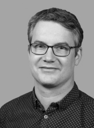 Dr. Erik Blazek