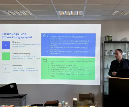 ZIM-Netzwerkmanager Sebastian Winkelmann gibt einen Überblick über die ZIM-Förderung